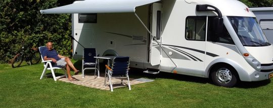 Camperplaats Veld A Vakantiepark De Kuilart (7)